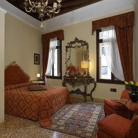 Ca Del Console Bed & Breakfast 3*