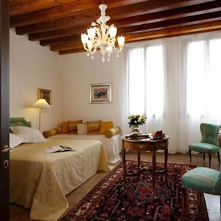 Ca Del Console Nocleg ze śniadaniem 3*